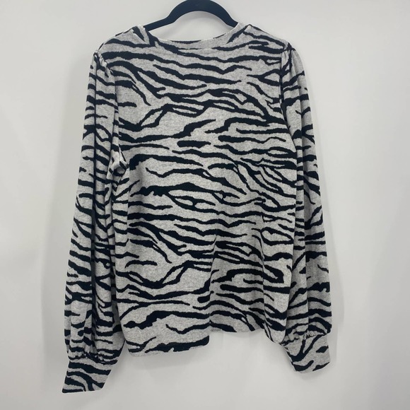 Sanctuary Zebra Animal Print Puff Long Sleeve Sweater Size Medium - Picture 2 of 4